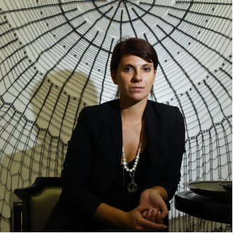 塞拉·卡马里克